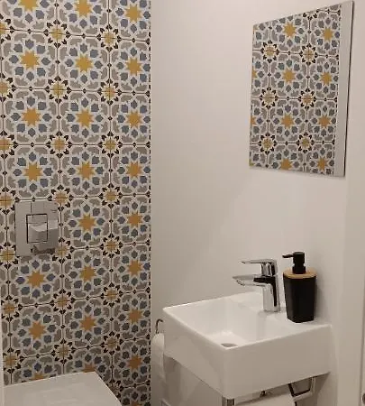 Comfy Ensuite בית הארחה